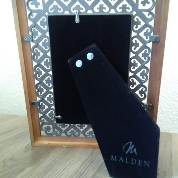 NIB 4 X 6 Ornate Frame - Picture 3 of 4